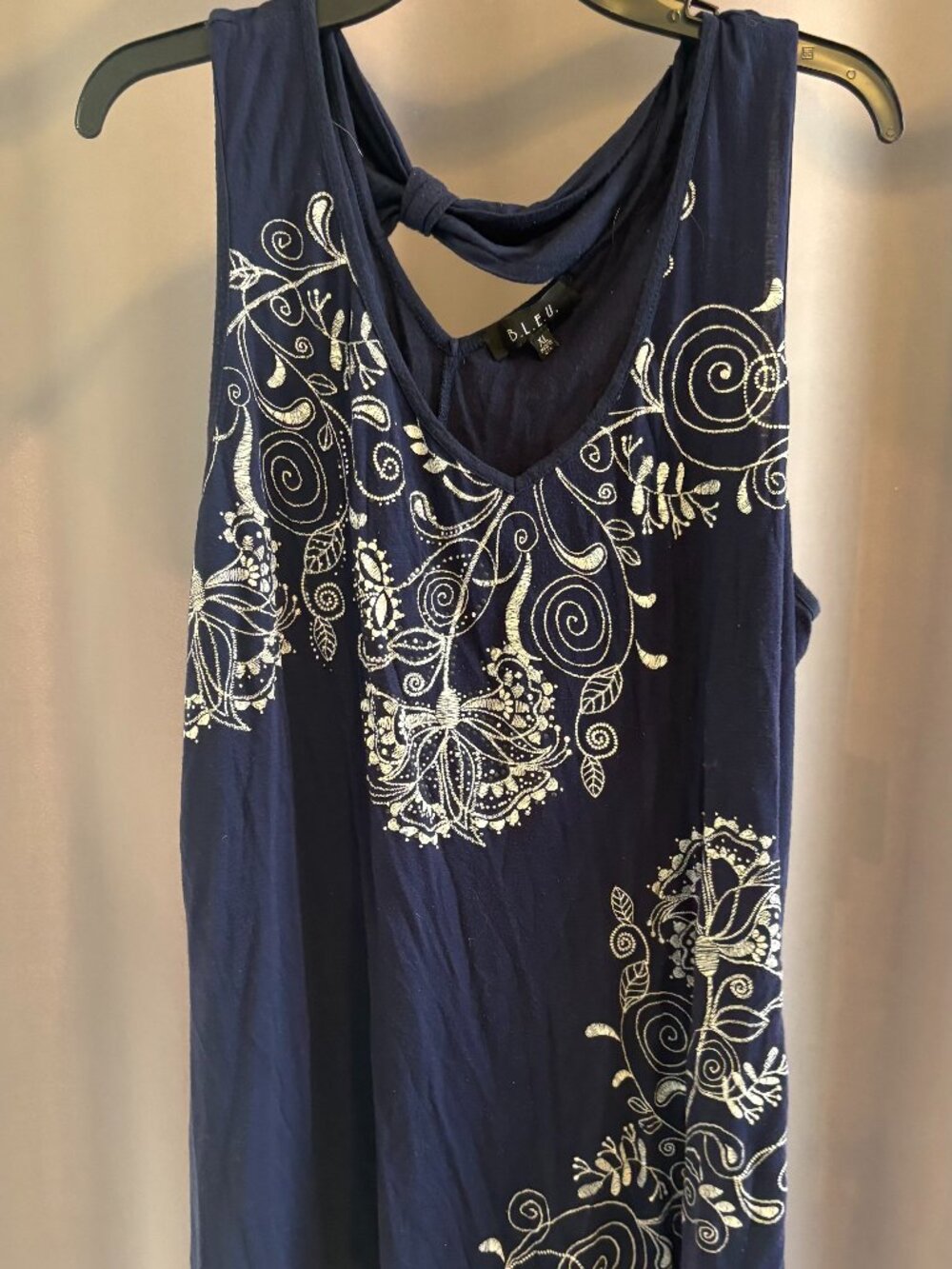 B.L.E.U. Navy Blue Embroidered Rhinestone Choker Neck Sharkbite Tank Top XL